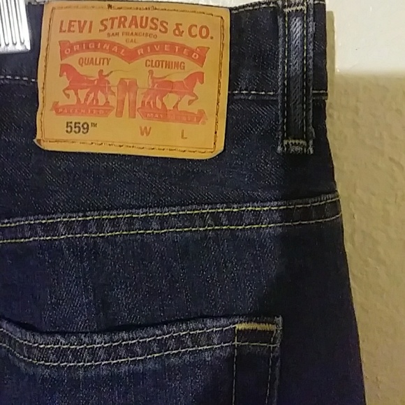 Levi plus size woman - Picture 3 of 6